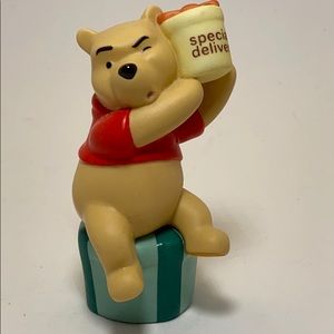 Winnie the Pooh special delivery figure